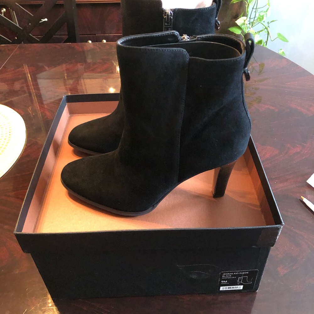 Woman’s shoes.